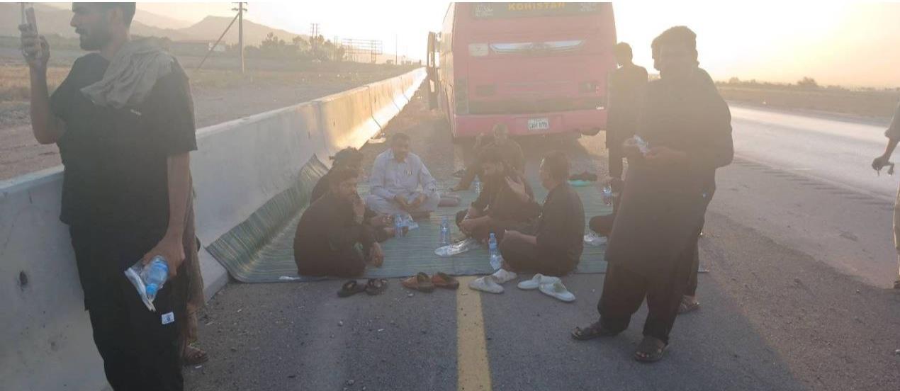امدادرسانی به ۴۰ مسافر پاکستانی در راهمانده در سمنان