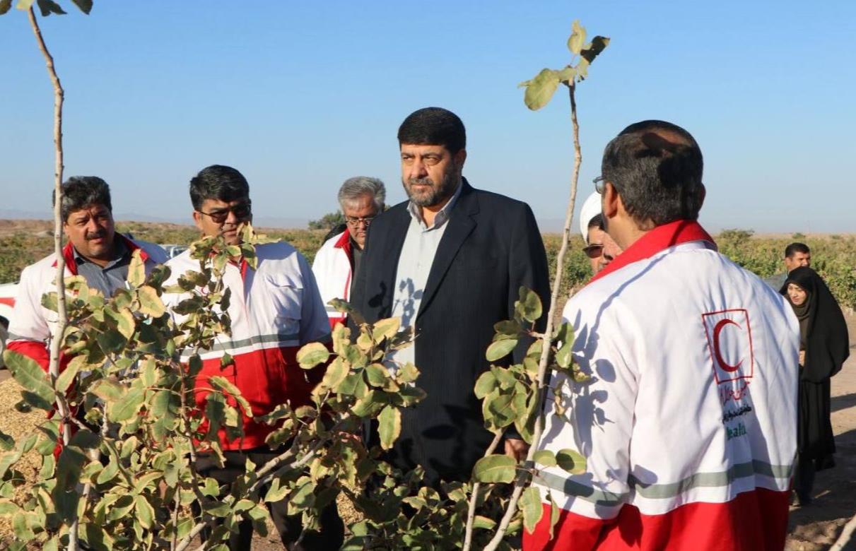 بازدید دکتر کولیوند از املاک و موقوفات جمعیت هلال احمر شهرستان رفسنجان