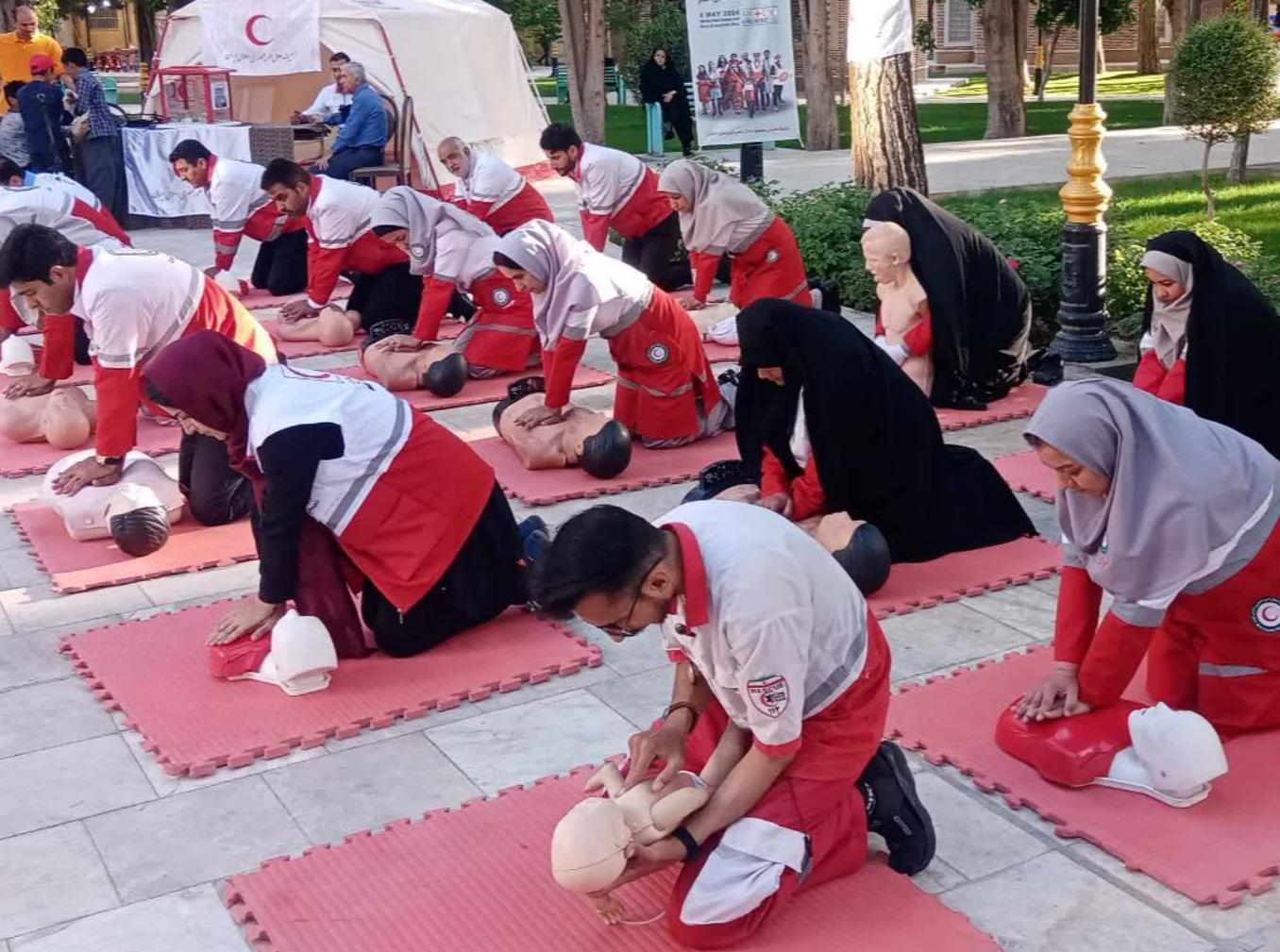 بهرهمندی بیش از ۸ هزار نفر از آموزشهای تخصصی و همگانی هلالاحمر سمنان
