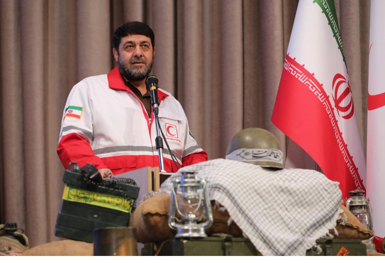 حضور امدادگران هلالاحمر در جبههها به رزمندگان روحیه میداد