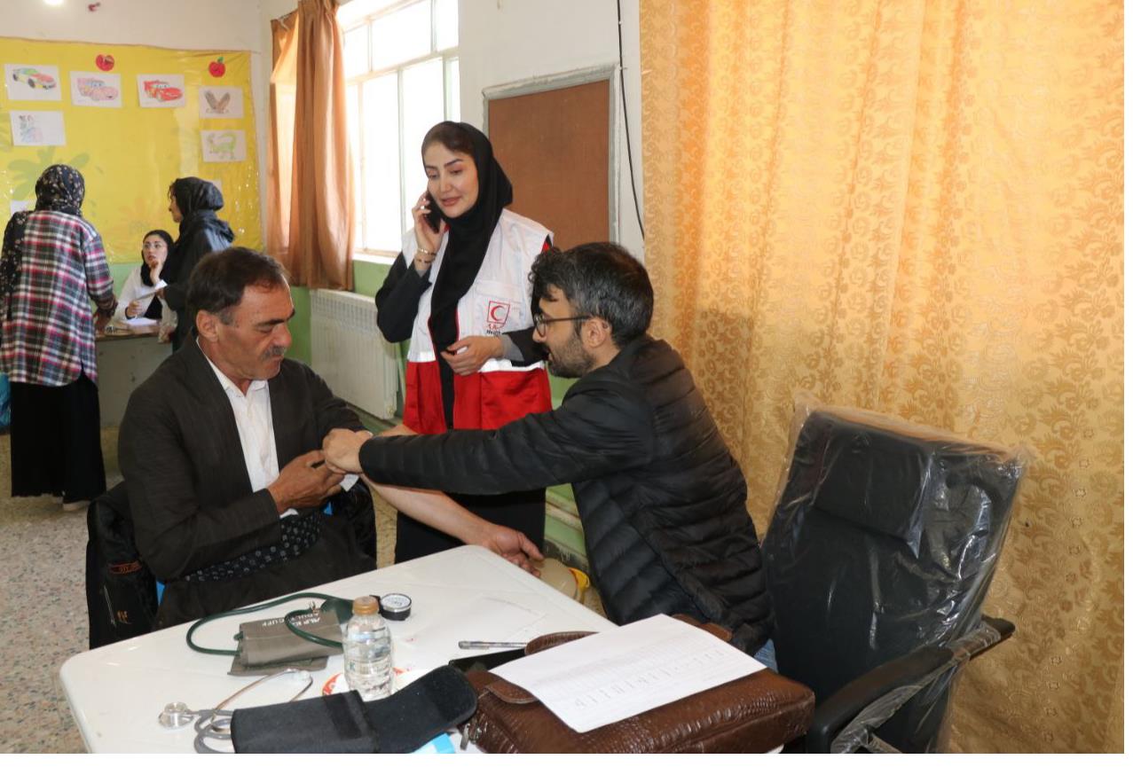 بهرهمندی بیش از یک هزار نفر از خدمات بهداشتی درمانی رایگان هلالاحمر سنندج