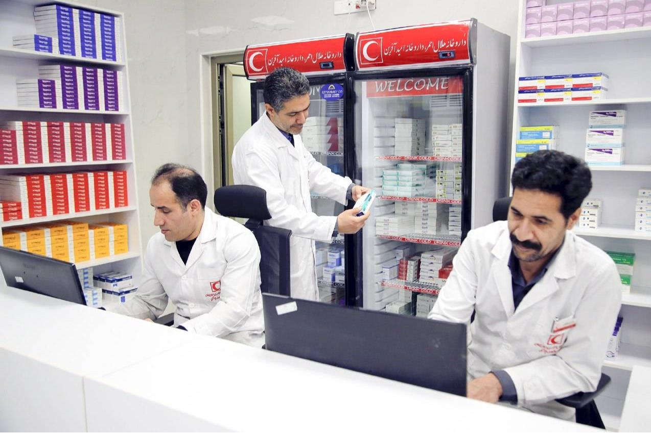 کاهش انتظار در داروخانه هلال احمر/یکسوم نسخ شیمی درمانی است