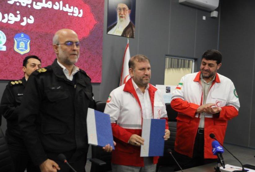 رویداد ملى بهبود رفتارهاى ترافیکى برگزار شد/ ارتقای سطح فرهنگ رانندگی با همکارى هلالاحمر و پلیس راهور