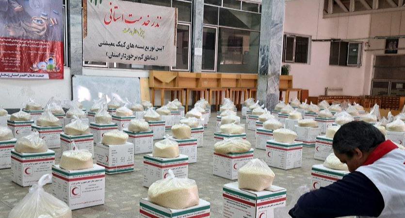 توزیع ۱۰۰۰ بسته معیشتی در زنجان در قالب پویش «هلال رحمت»