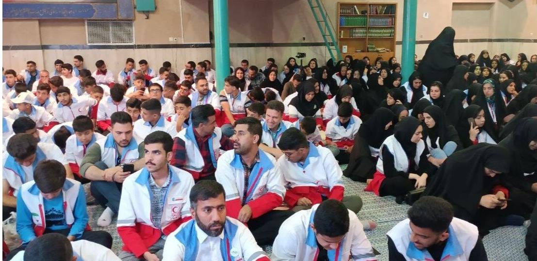 تجدید میثاق جوانان هلال احمر با آرمان‌های امام راحل