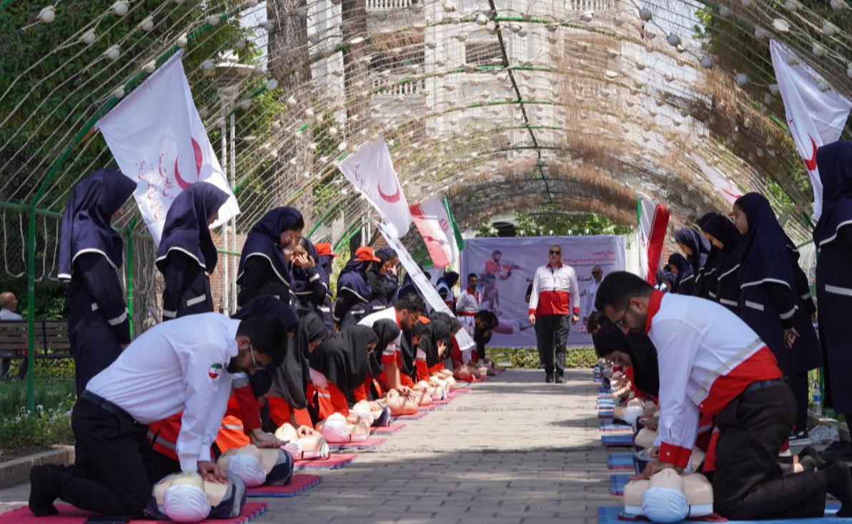 استقبال ۹۰ هزار گلستانی از آموزشهای هلالاحمر