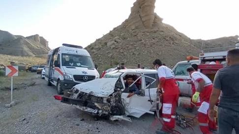 برخورد پژو با پراید، جان ۶ نفر را گرفت