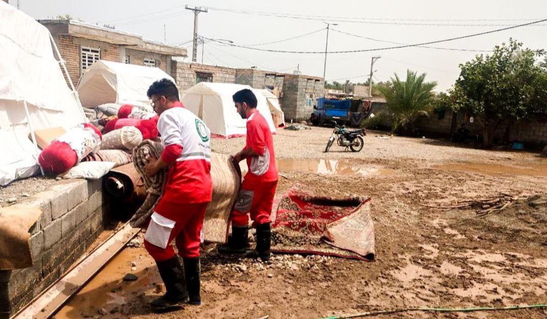 تداوم خدمات هلالاحمر کرمان در مناطق متأثر از سیل/ تاکنون ۶٧۶ نفر امدادرسانی شدند