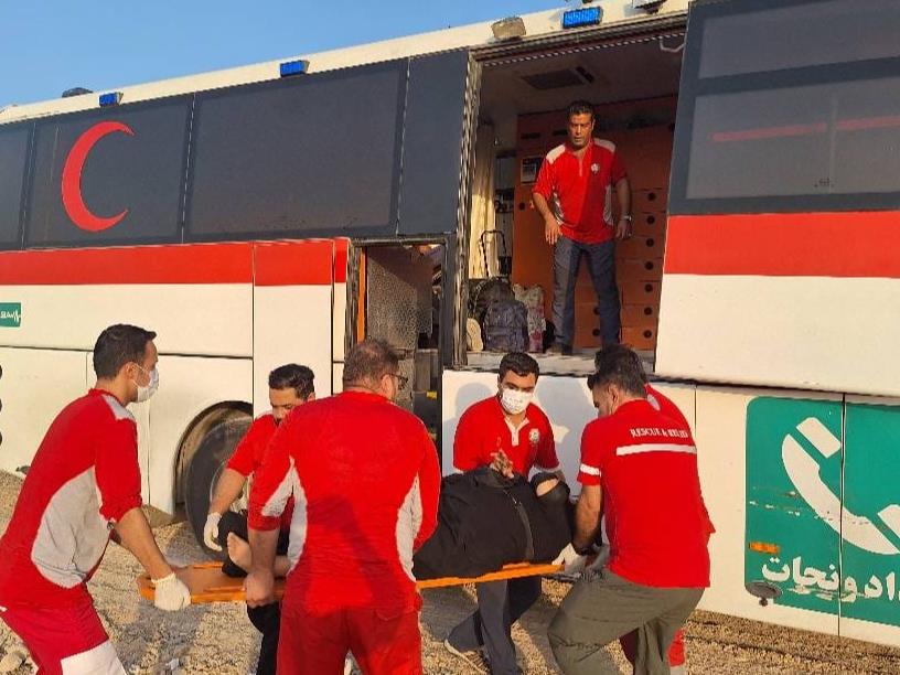 خستگی و خوابآلودگی بیشترین علت تصادفات در آخرین موج بازگشت زائران/ خدمات هلالاحمر به زوار اربعین از مرز ۴ میلیون و ۴۰۰ هزار گذشت