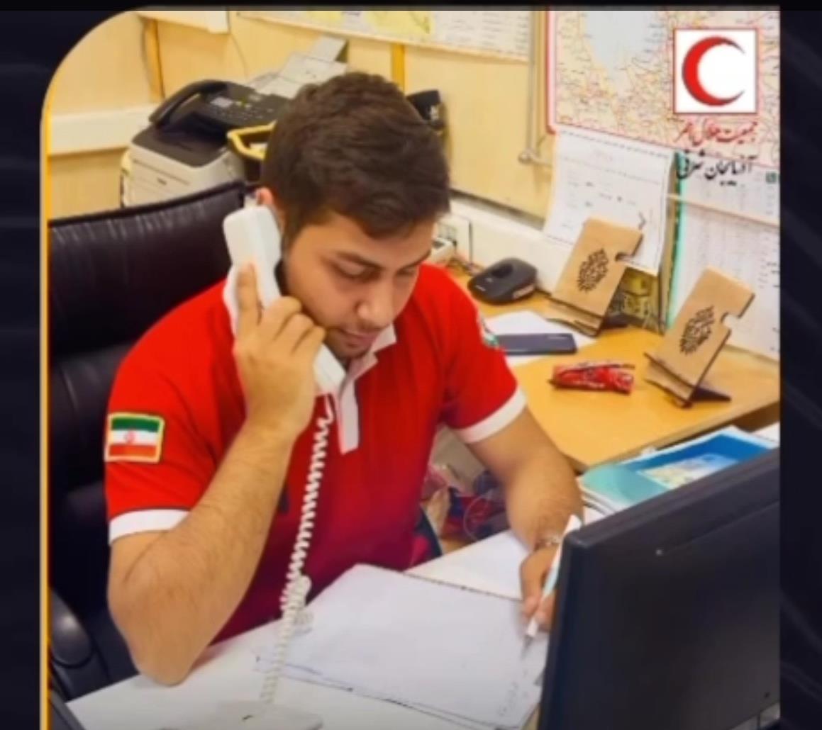 نجات معجزهآسای کودک ۲۳ ماهه در تبریز با راهنمایی تلفنی اپراتور هلالاحمر+فیلم