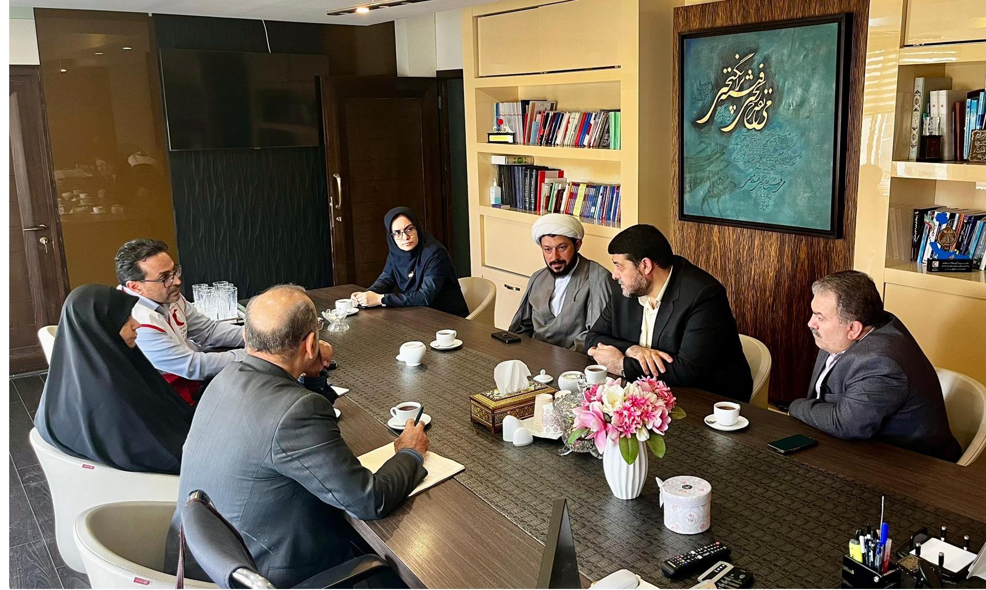 بازدید رئیس جمعیت هلال‌احمر از مؤسسه آموزش عالی هلال ایران