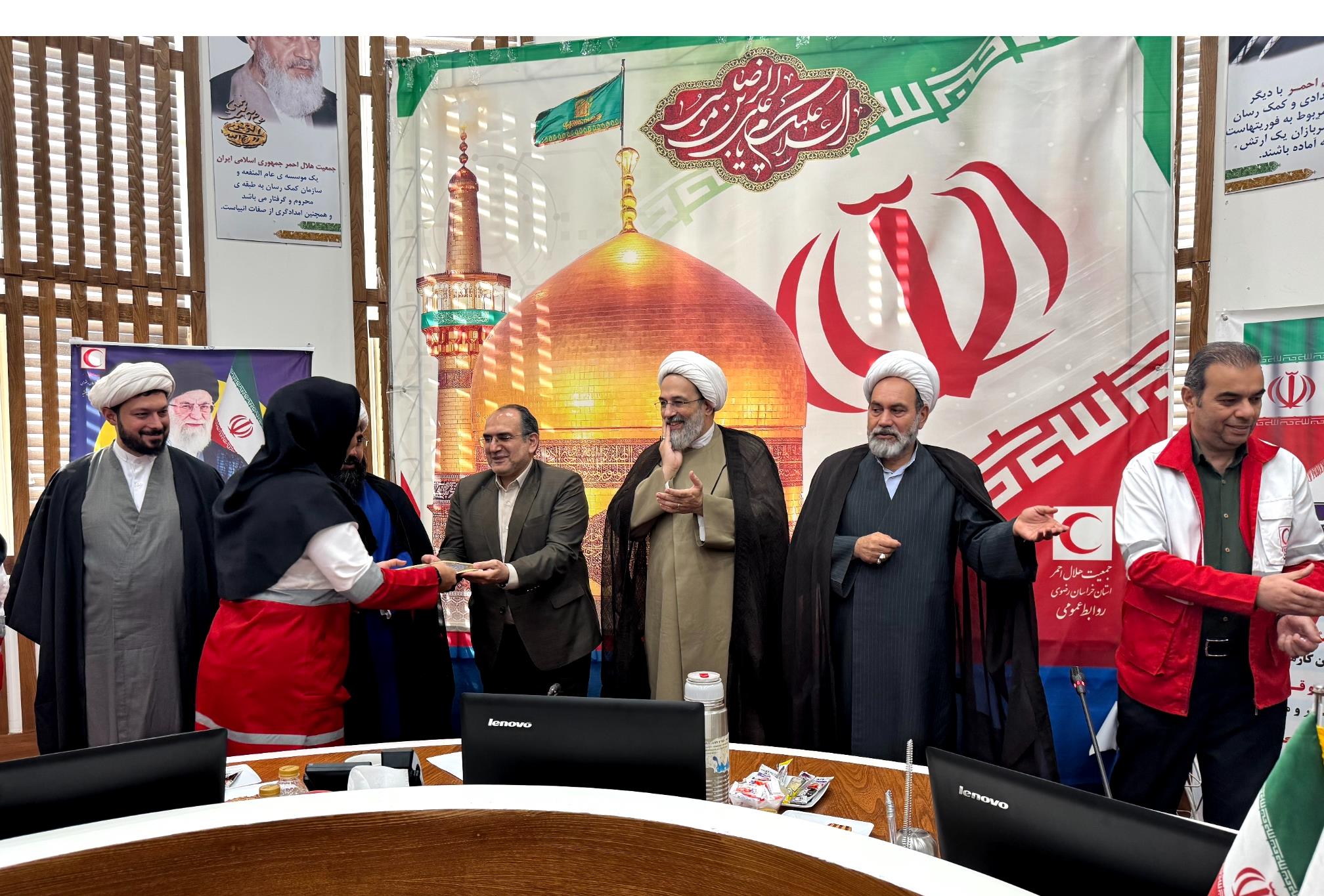 تقدیر از بانوان فعال در جنگ تحمیلی ۱۲ روزه