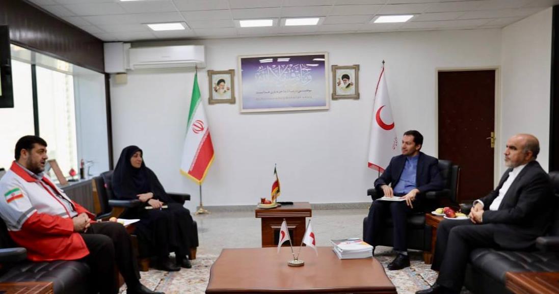 در دیدار دکتر کولیوند و سفیر ایران در نروژ مطرح شد: هلال‌احمر ظرفیتی جهانی برای هم‌افزایی دارد