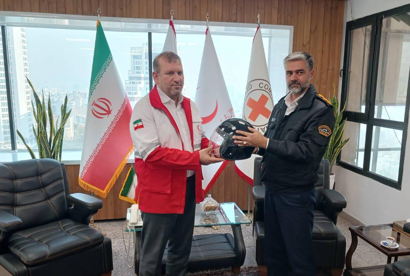 همافزایی هلالاحمر با پلیس راهور در راستای کاهش تصادفات