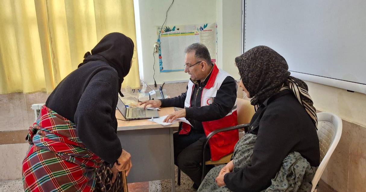 بهره مندی بیش از ۲۰۰ نفر از خدمات کاروان سلامت هلالاحمر علیآباد کتول