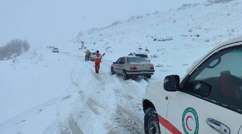 ثبت بیش از 15 هزار حادثه ترافیکی در 9 ماه نخست سال/ امدادگران 10 هزار مصدوم را به مراکز درمانی منتقل کردند