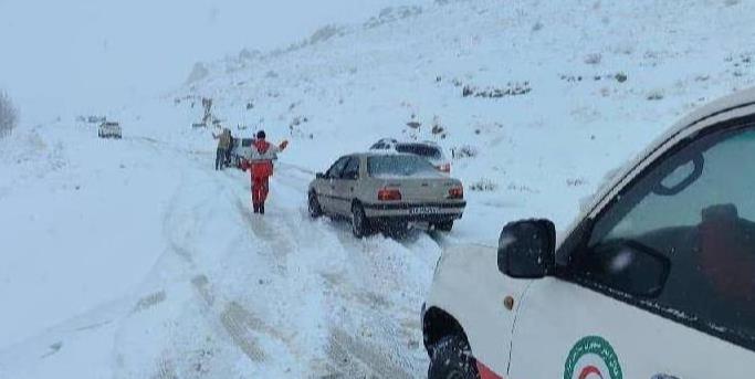 امدادرسانی به 8941 نفر گرفتار شده در برف و کولاک