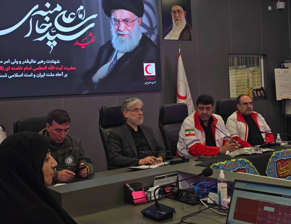 وزیر علوم: مردم زندگی عادی خود را به پشتوانه نهادهای پرافتخاری مثل هلالاحمر، دنبال میکنند/ دشمن تمام قواعد اخلاقی و انسانی را زیر پا گذاشته است