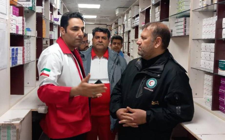 بازدید دبیرکل هلال‌احمر از آمادگی نیروهای عملیاتی و داروخانه این جمعیت در البرز