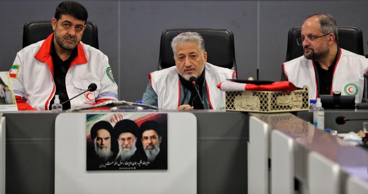 قدردانی رئیس دانشگاه آزاد اسلامی از زحمات و خدمات امدادگران هلالاحمر در جنگ تحمیلی سوم