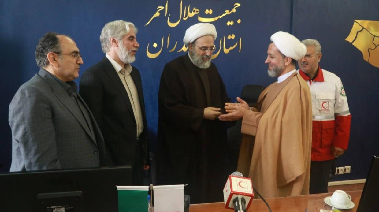 آیین تکریم و معارفه مسئول دفتر نمایندگی ولی فقیه در هلال احمر مازندران برگزار شد